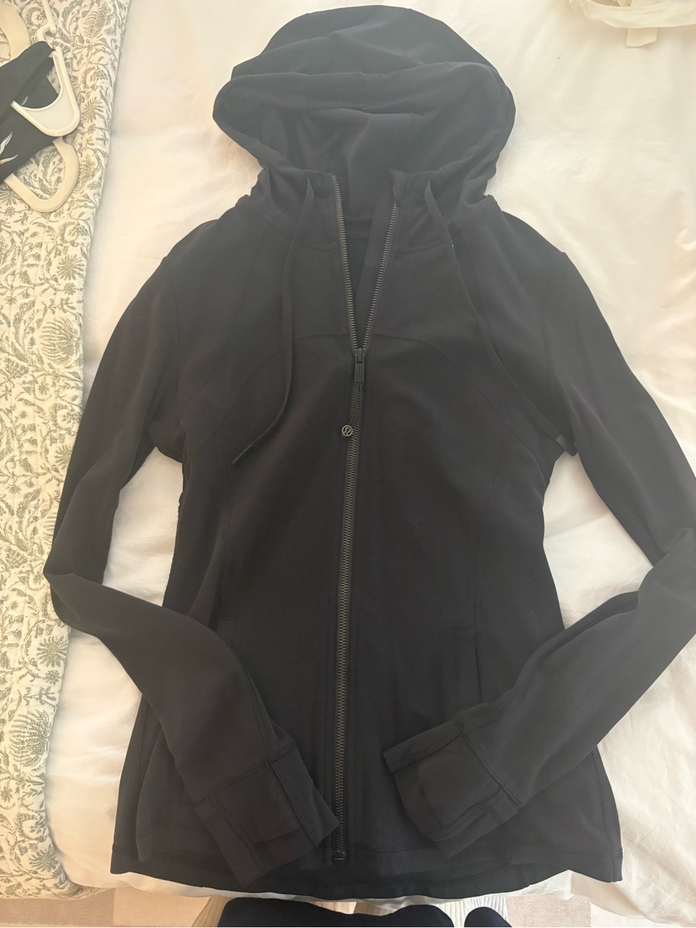 lululemon athletica Black Full-Zip Hooded Jacket